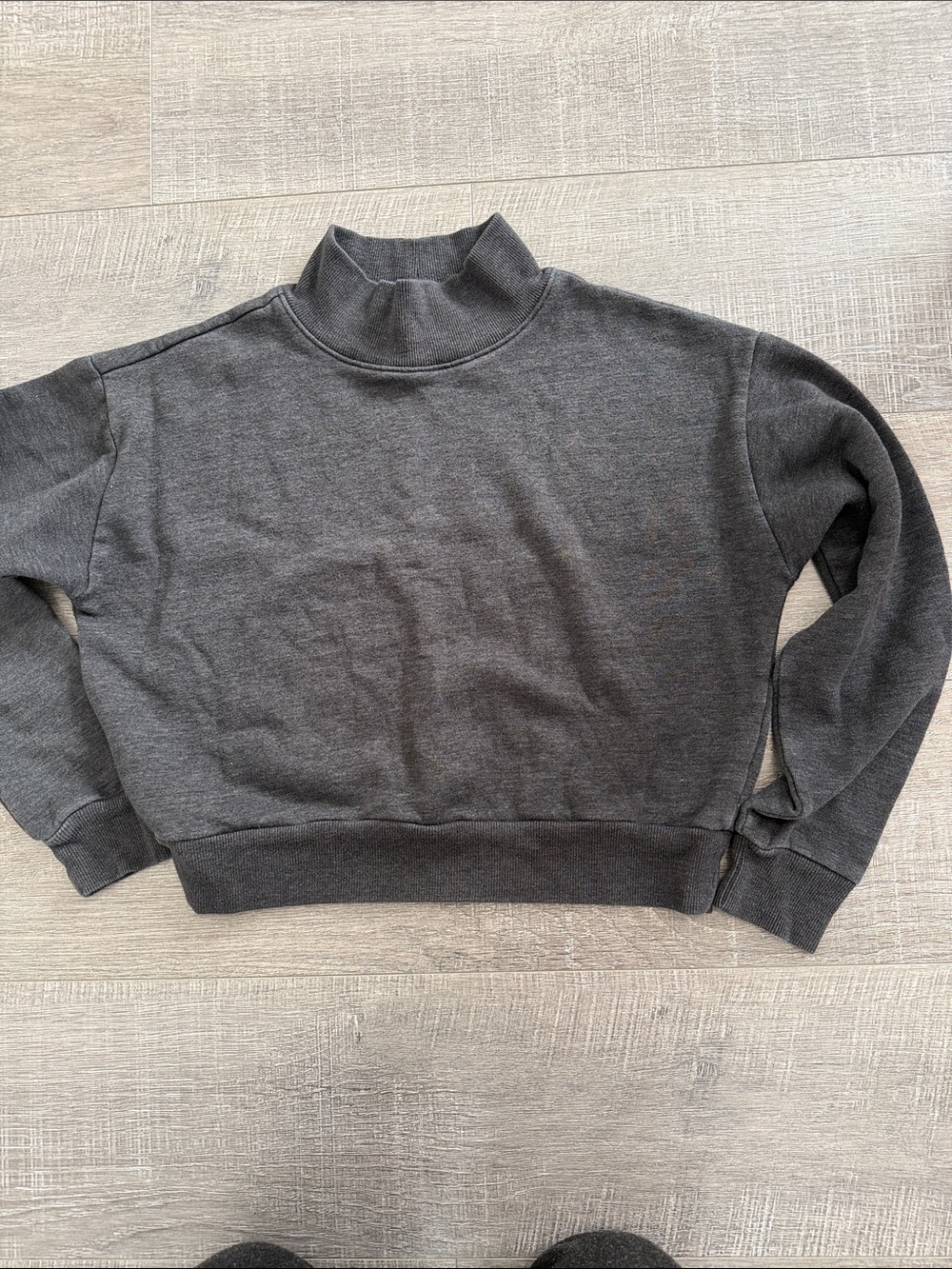 wild fable grey mock neck sweatshirt